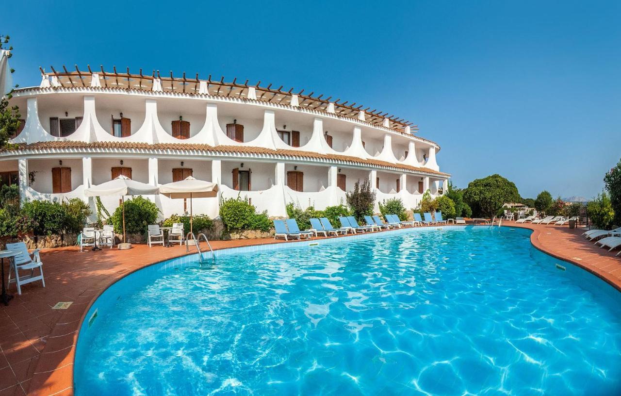 Hotel Punta Est Бая Сардиния Екстериор снимка