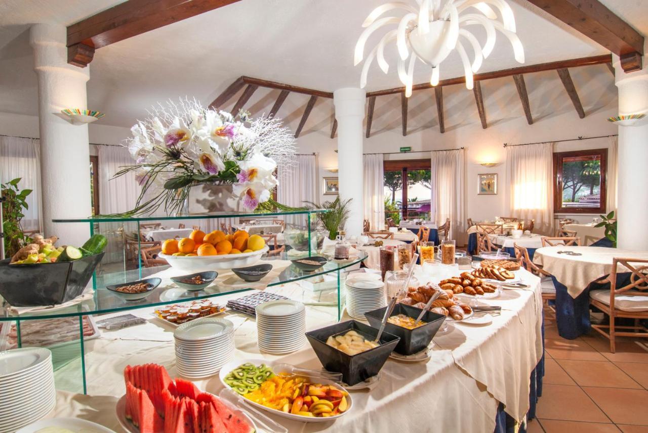 Hotel Punta Est Бая Сардиния Екстериор снимка