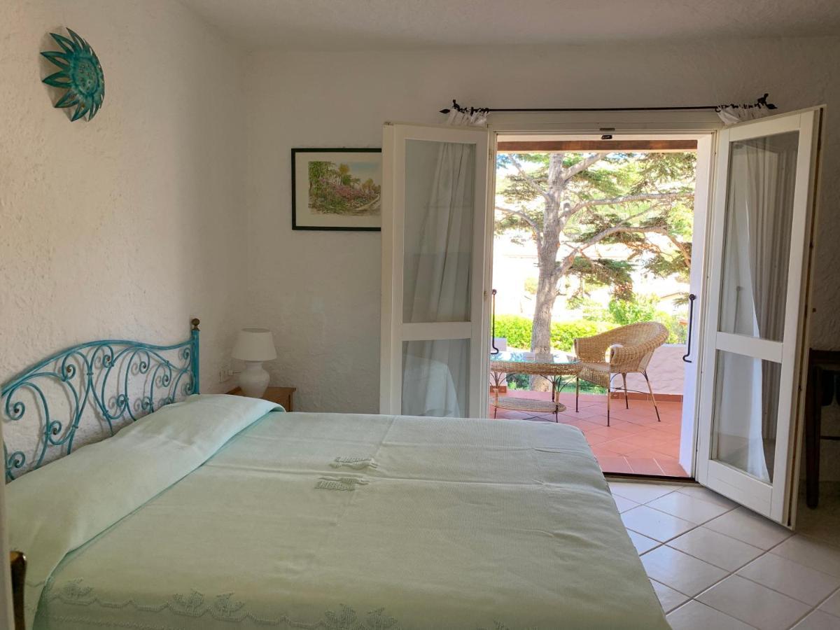 Hotel Punta Est Бая Сардиния Екстериор снимка