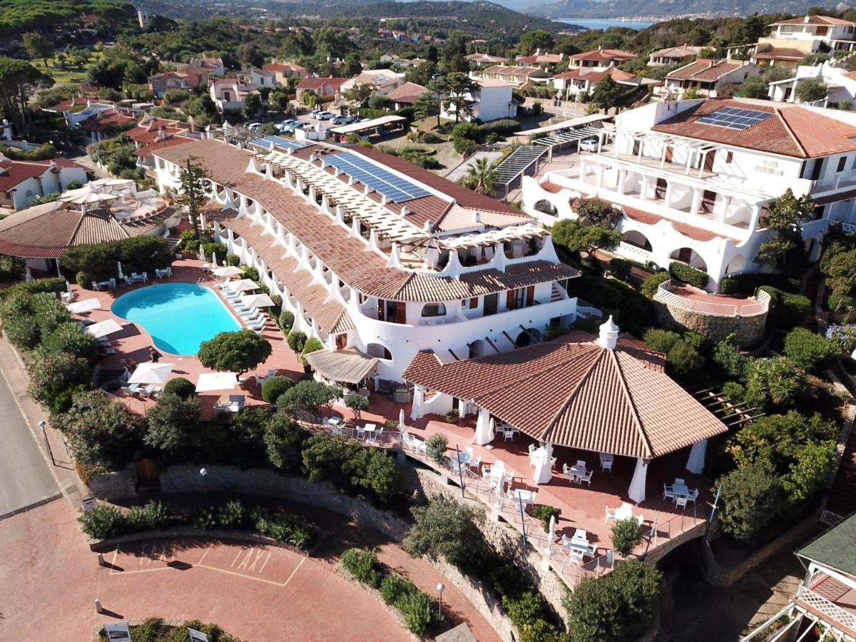 Hotel Punta Est Бая Сардиния Екстериор снимка