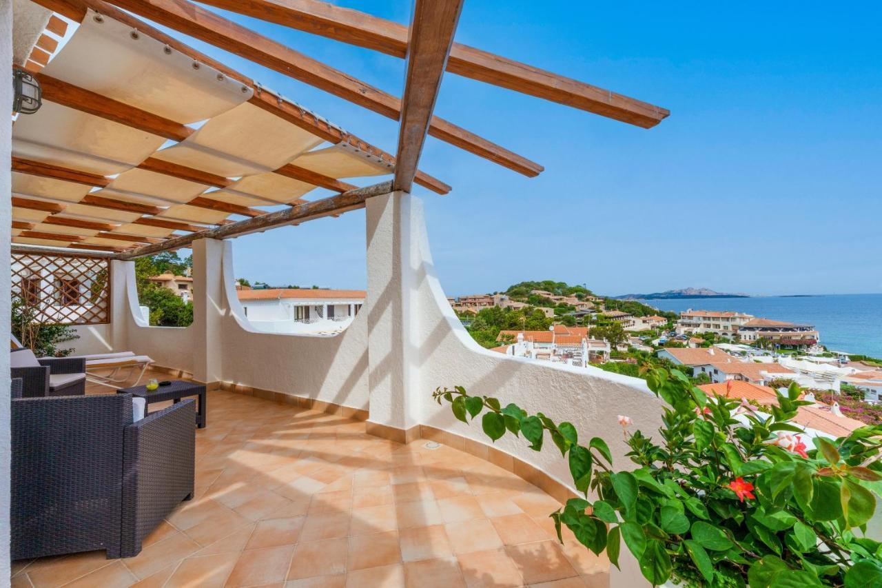Hotel Punta Est Бая Сардиния Екстериор снимка