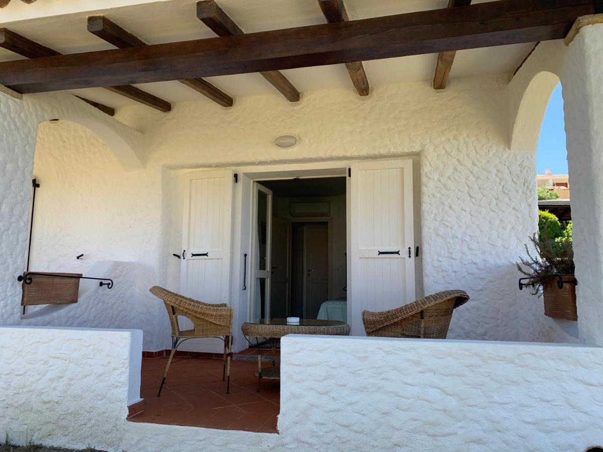Hotel Punta Est Бая Сардиния Екстериор снимка