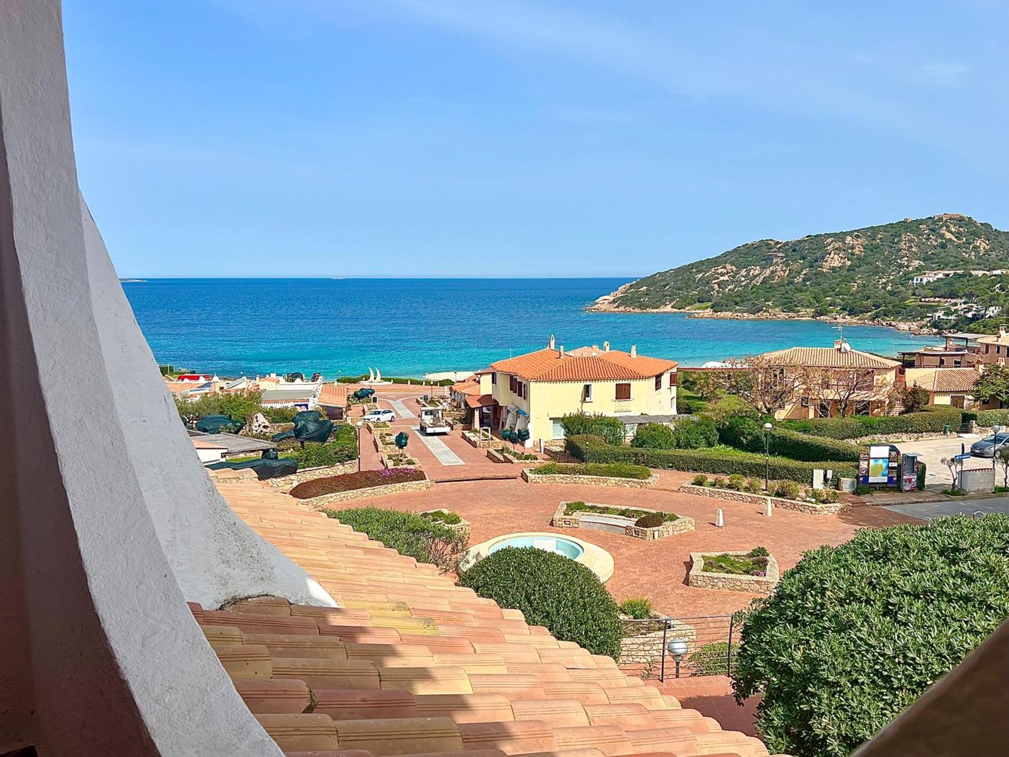 Hotel Punta Est Бая Сардиния Екстериор снимка