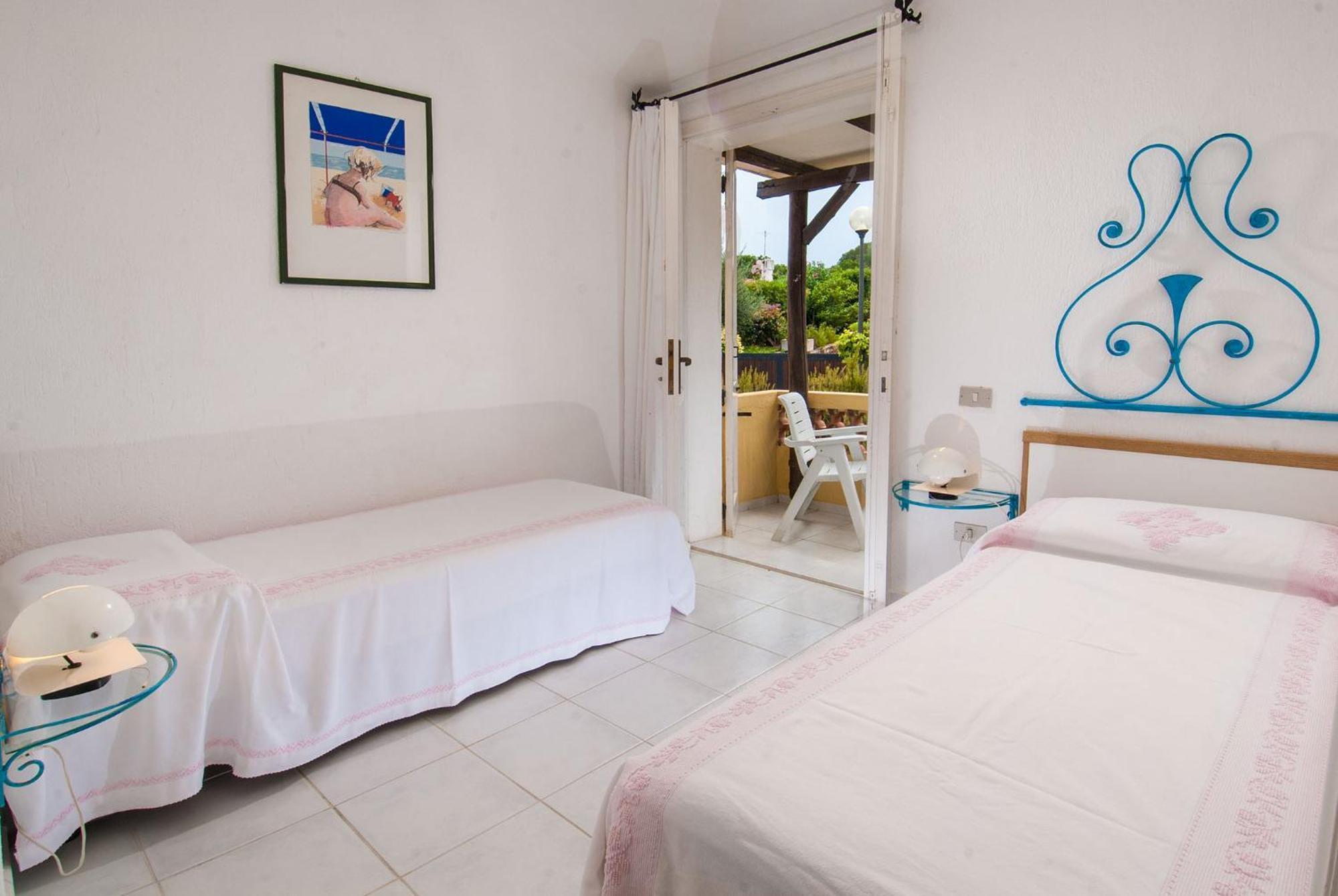 Hotel Punta Est Бая Сардиния Екстериор снимка