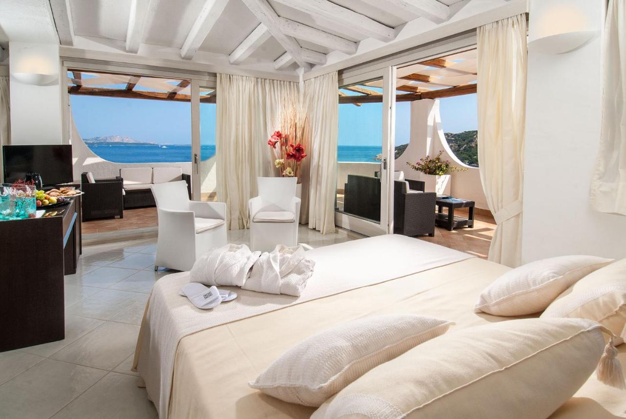 Hotel Punta Est Бая Сардиния Екстериор снимка